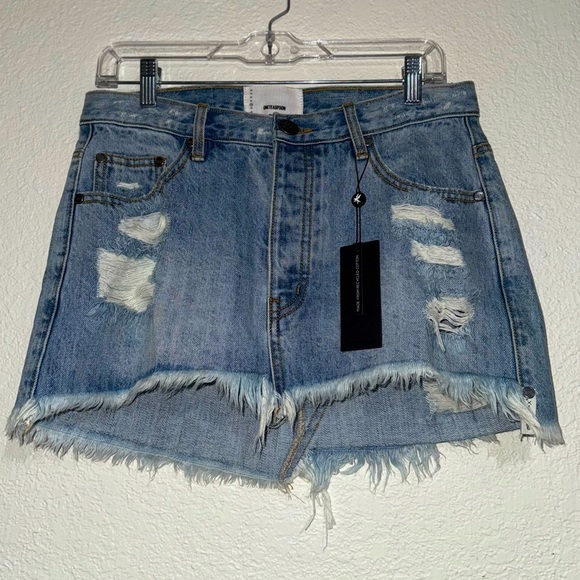 Revolve x One Teaspoon | Distressed Denim Mini Skirt size 26 NWT - Picture 1 of 5